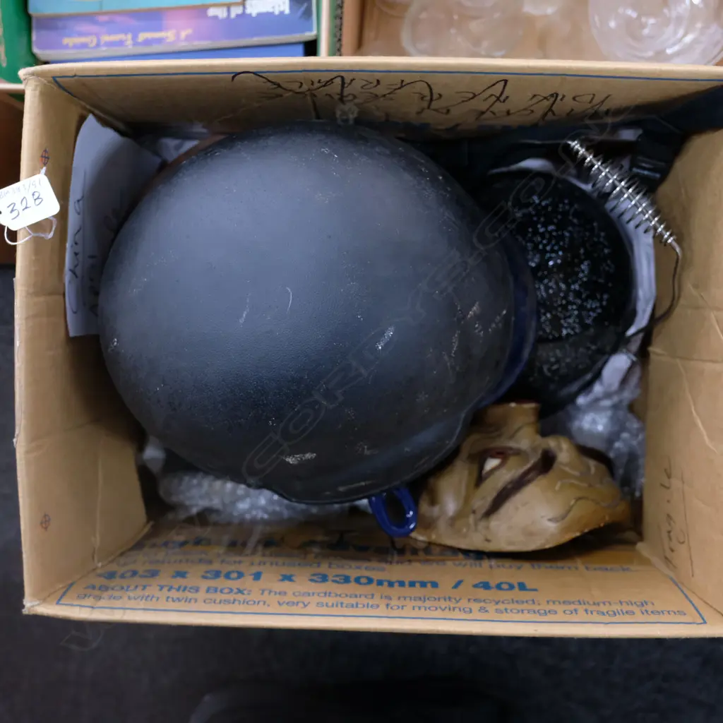 BOX OF ASSORTED ITEMS Image 1++