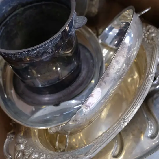 BOX EP WARE - PLATTERS ETC