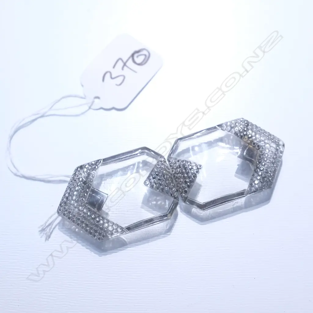 GLASS AND STEEL BUCKLE Image 1++