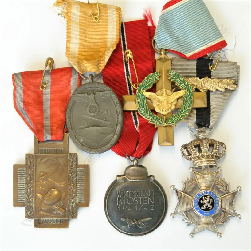 5 MEDALS:  GERMAN OLD/NEW? Image 1++