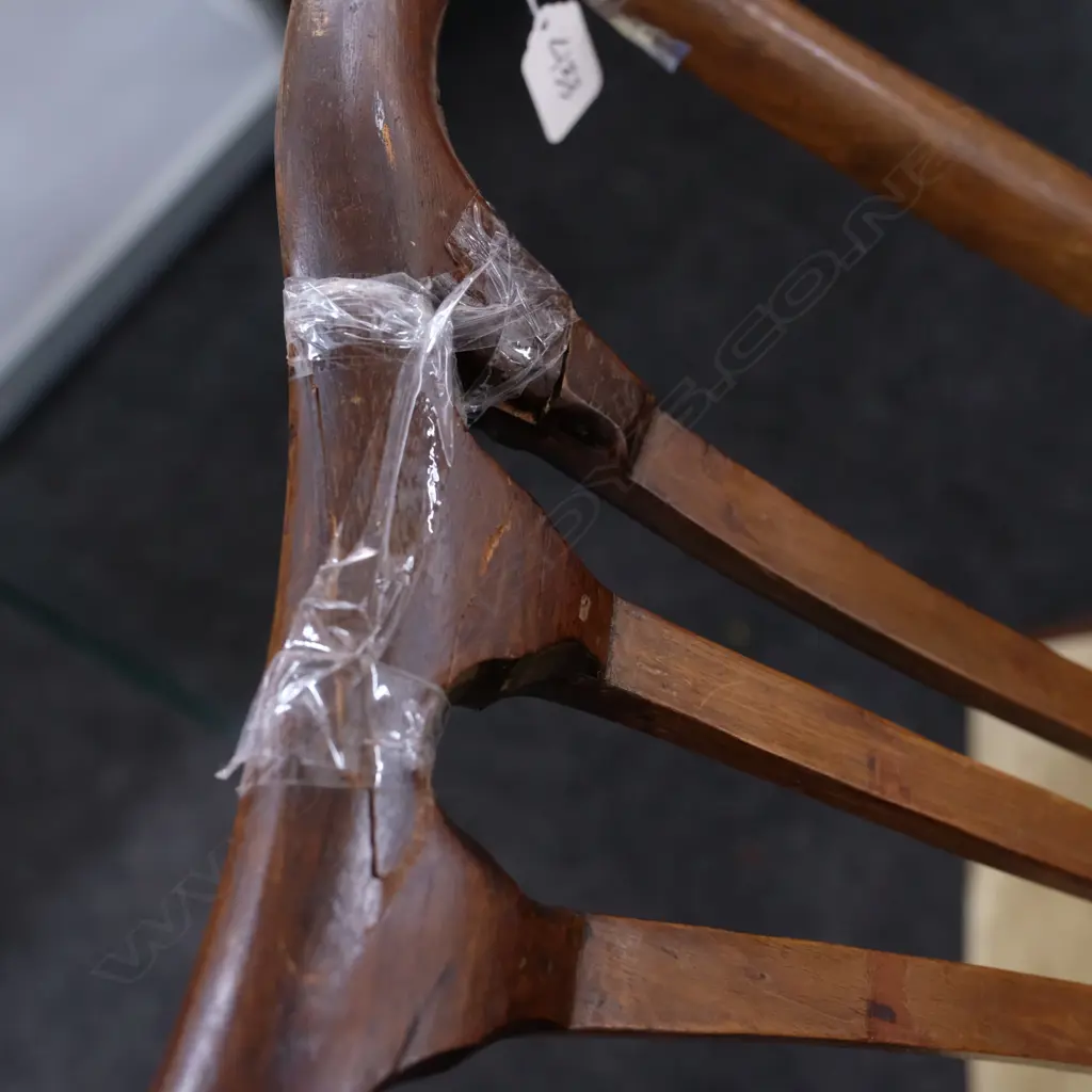 GEORGIAN MAHOGANY HEPPLEWHITE STYLE CHAIR Image 1++