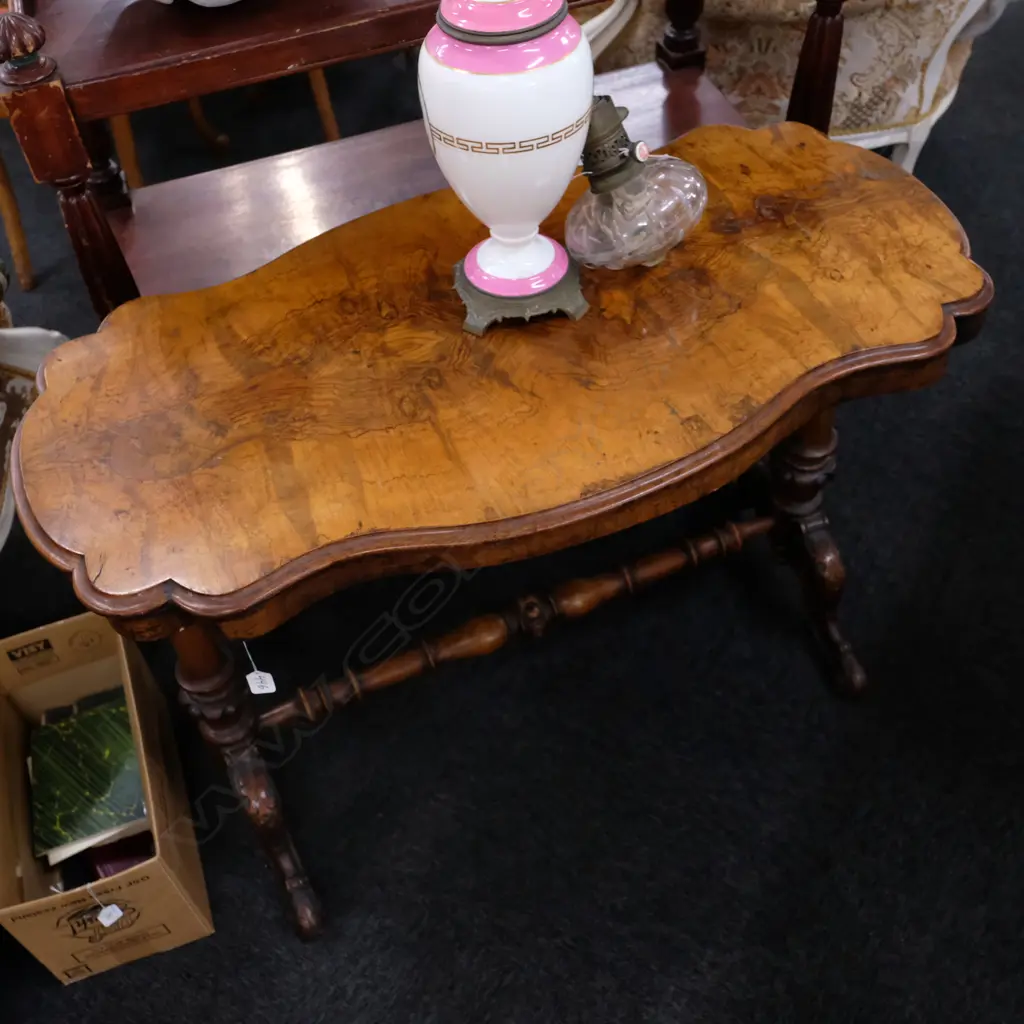 VICT. BURR WALNUT OCCASIONAL TABLE W. 1030MM D. 535MM H. 710MM Image 1++