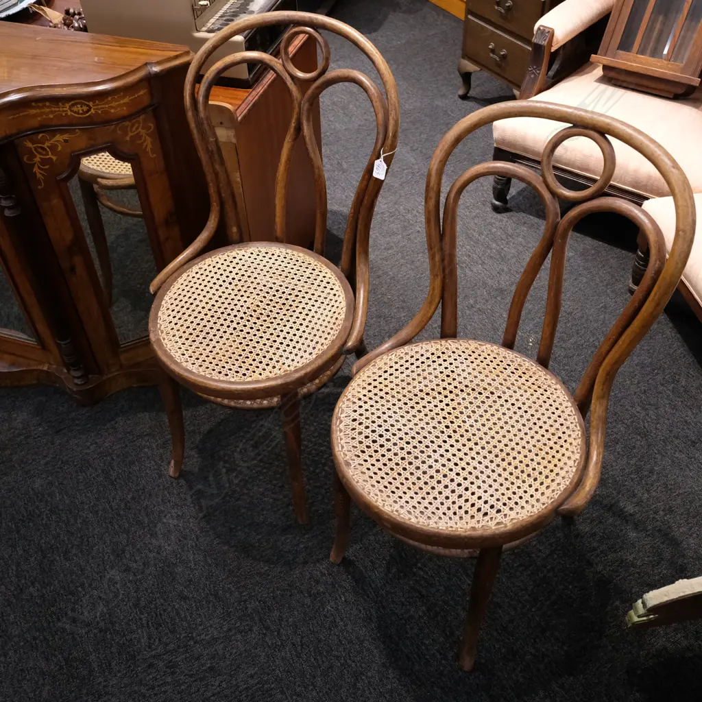 PR BENTWOOD SIDE CHAIRS Image 1++