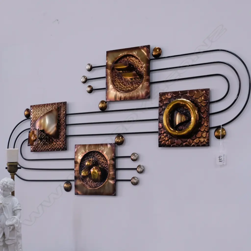 METAL WALL ART Image 1++