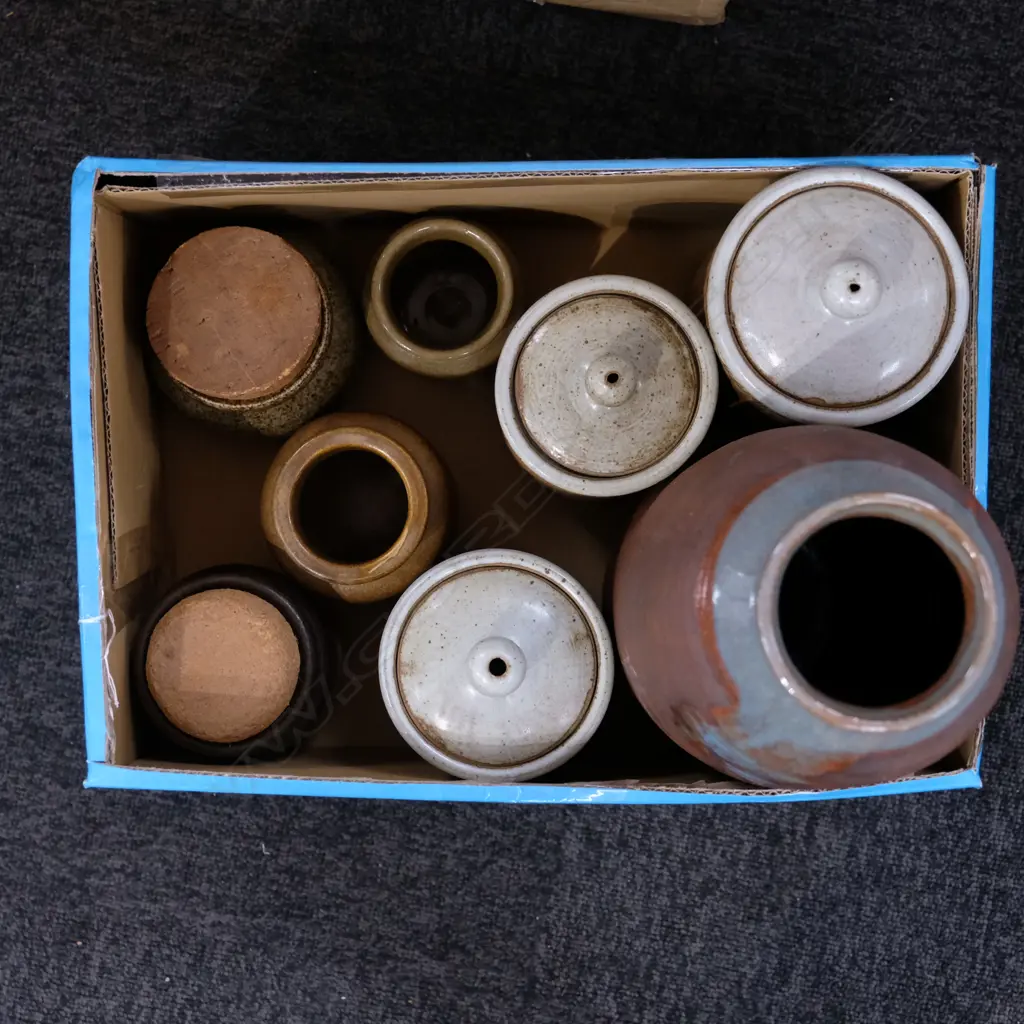 8 NZ POTTERY PCES (7 JARS 1 VASE BY MARTIN Image 1++