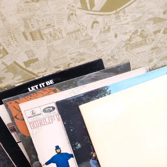 BEATLES MAP + 6 BEATLES LPS