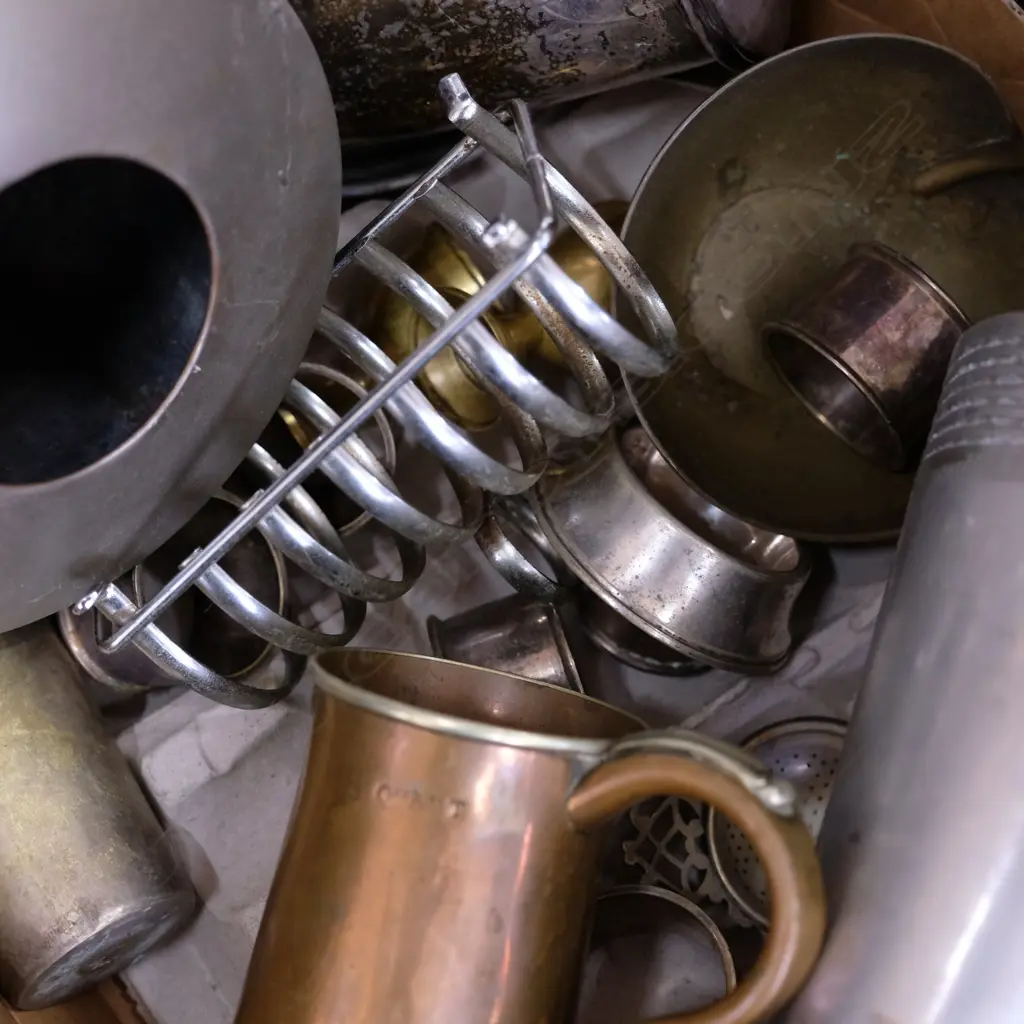 BOX VINTAGE SILVER, PLATE & COPPER; GEO III MUG ETC Image 1++