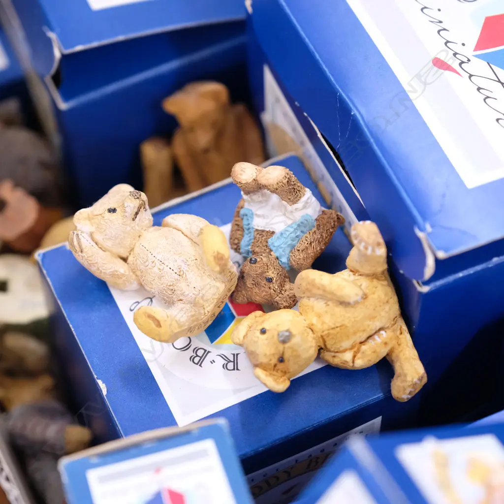 29 COLOUR BOX BEARS VARIOUS SIZES SOME BOXED Image 1++