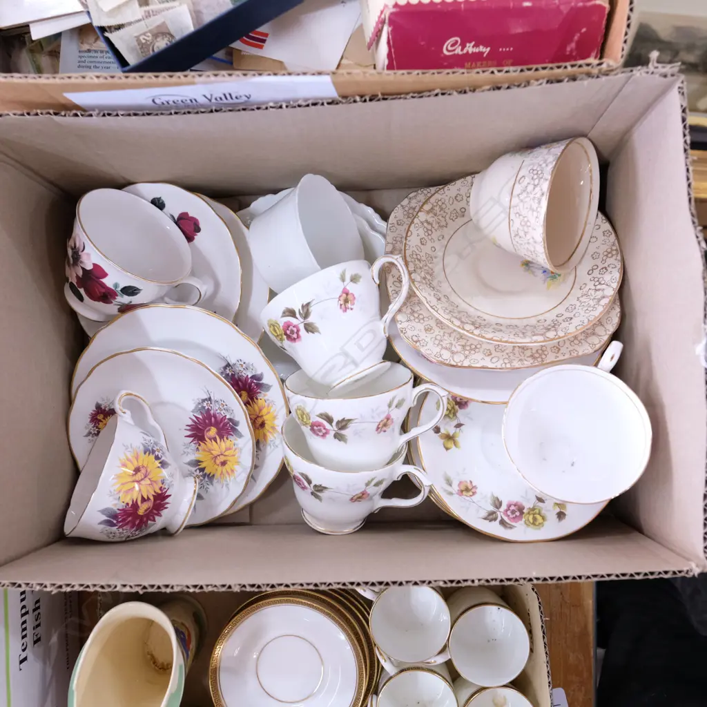 BOX ASST C/S/Ps INCL. ROYAL STAFFORD ETC Image 1++