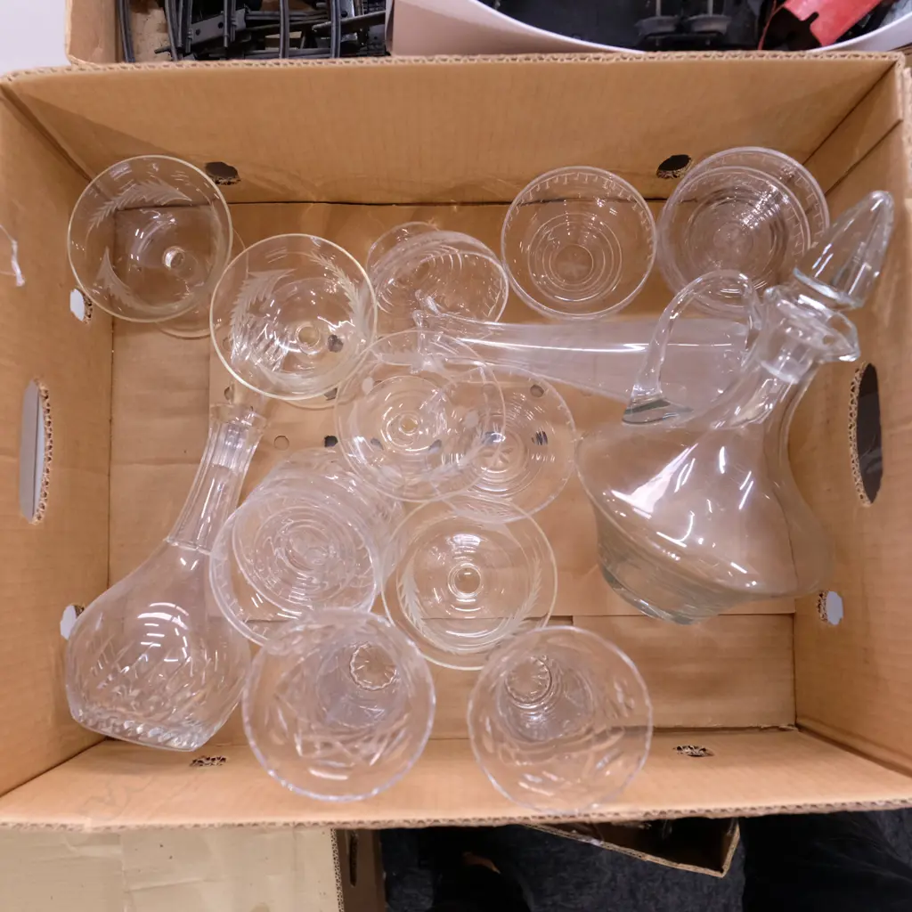 LOT 2 CRYSTAL DECANTERS/3 VASES/AND ASST DESSERT BOWLS Image 1++