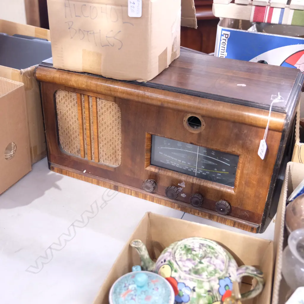 NEECO VALVE RADIO Image 1++