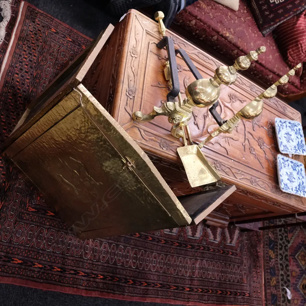 BRASS FIRE SCREEN/FIRE DOGS ETC Image 1++