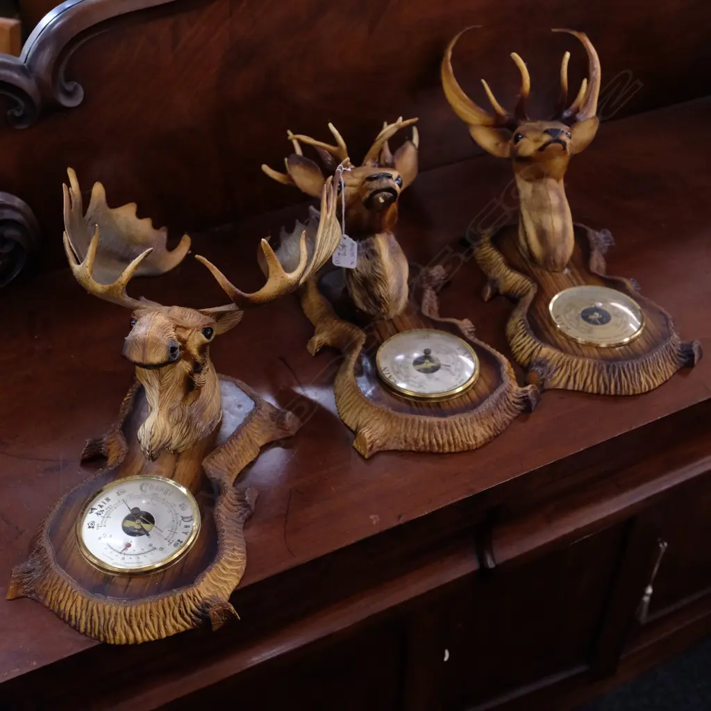 3 REPRODUCTION BAROMETERS MOOSE ETC. H. 420MM Image 1++