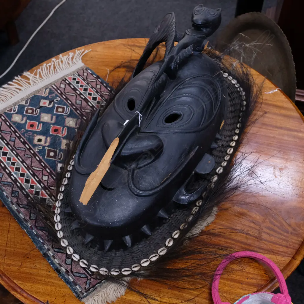 PNG TRIBAL MASK A/F H. 690MM Image 1++