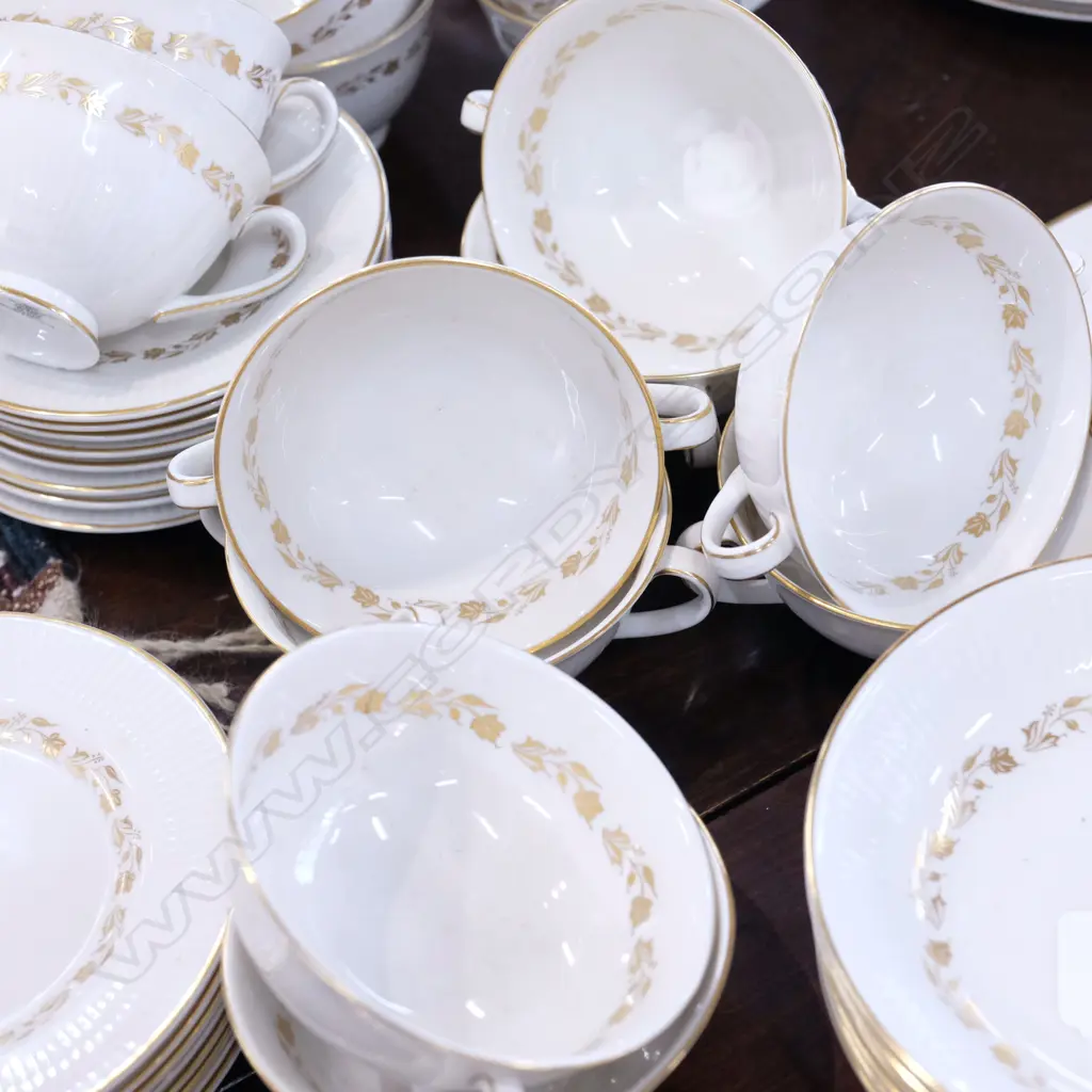ROYAL DOULTON FAIRFAX 6 PLACE DINNER SERVICE + EXTRAS Image 1++