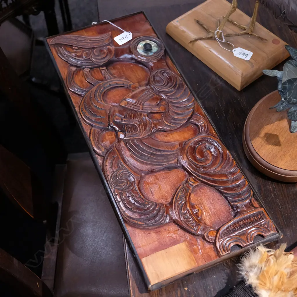MAORI SOUVENIR CARVED WALL PANEL Image 1++
