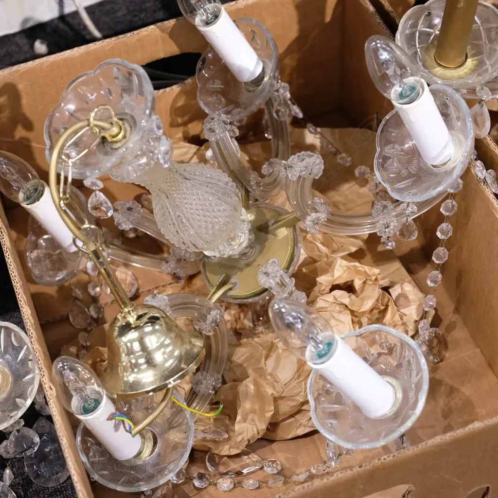 CRYSTAL CHANDELIER Image 1++