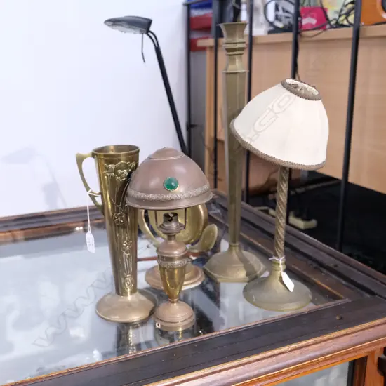 ASST BRASS WARE CANDLESTICK/LIGHTS/GONG ETC H 490 MM