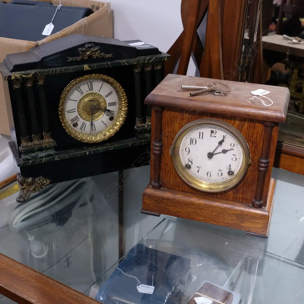 VICT MANTLE CLOCK WITH EDWARDIAN OAK FRAMED CLOCK Image 1++