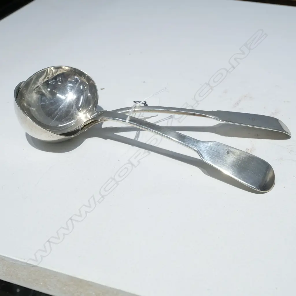 2 VICT SILVER SAUCE LADLES FIDDLE PAT. 137GMS Image 1++