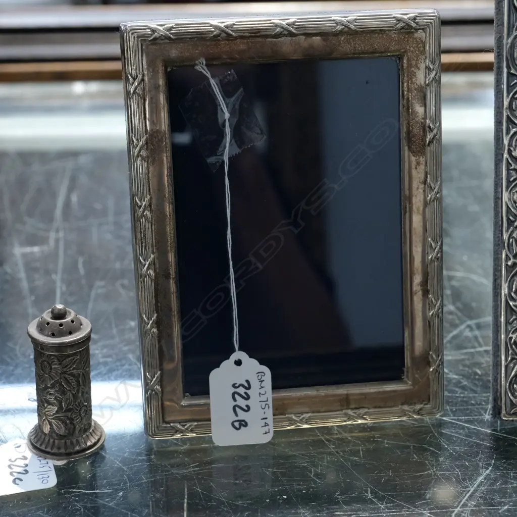 S/S RECTANGULAR PHOTO FRAME H. 160MM Image 1++