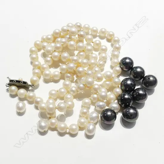 SMALL LOT ASST PEARLS / NECKLACE ETC