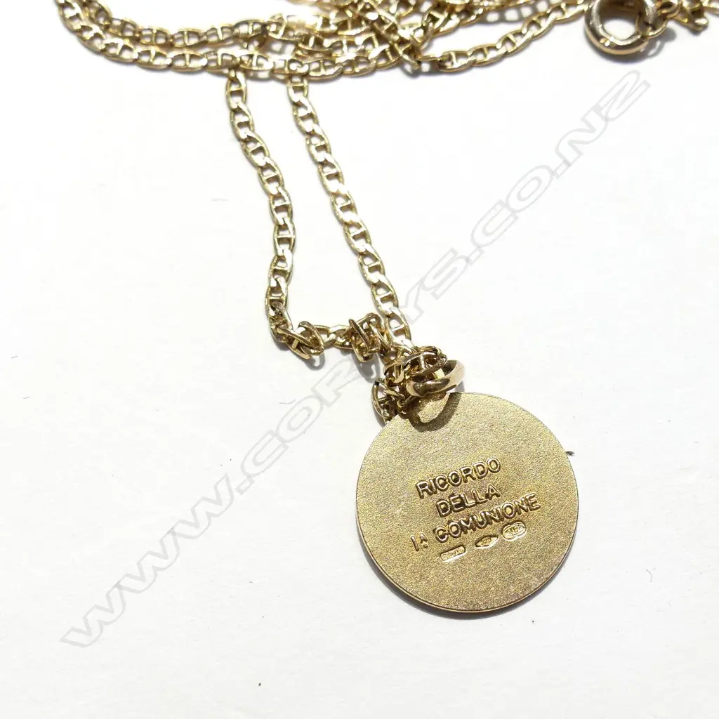9CT GOLD RELIGIOUS PENDANT ON 14K GOLD CHAIN 5.7GMS Image 1++
