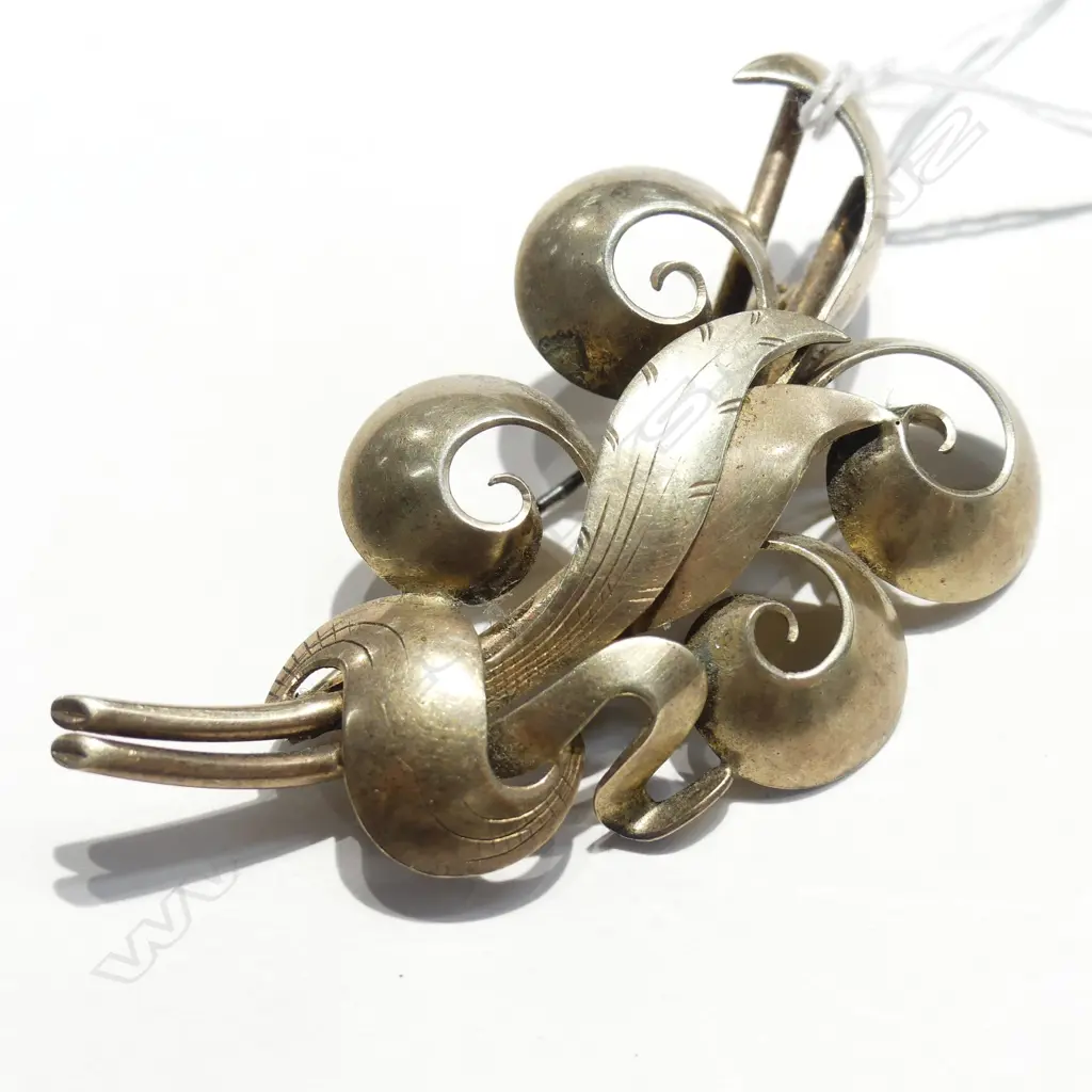 RETRO GERMAN SILVER BROOCH STAMPED 'HANDARBELT' Image 1++