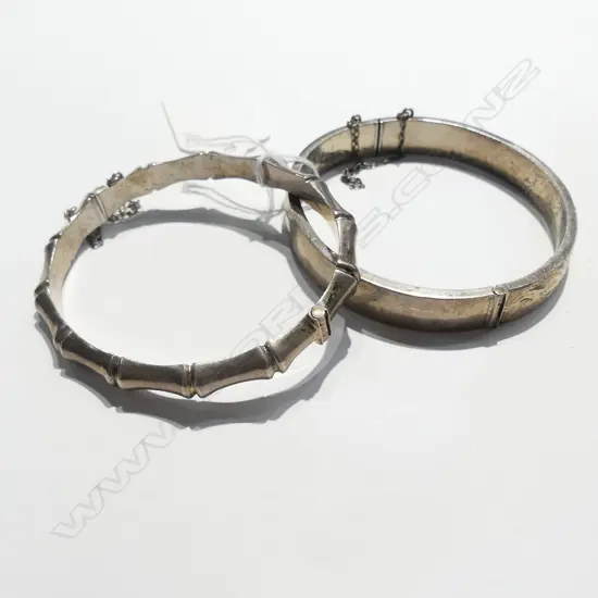 2 VINTAGE SILVER BANGLES 25+GMS