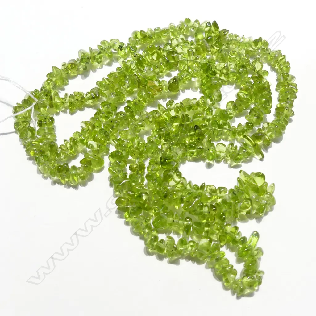 GREEN GARNET ? BEAD NECKLACE Image 1++