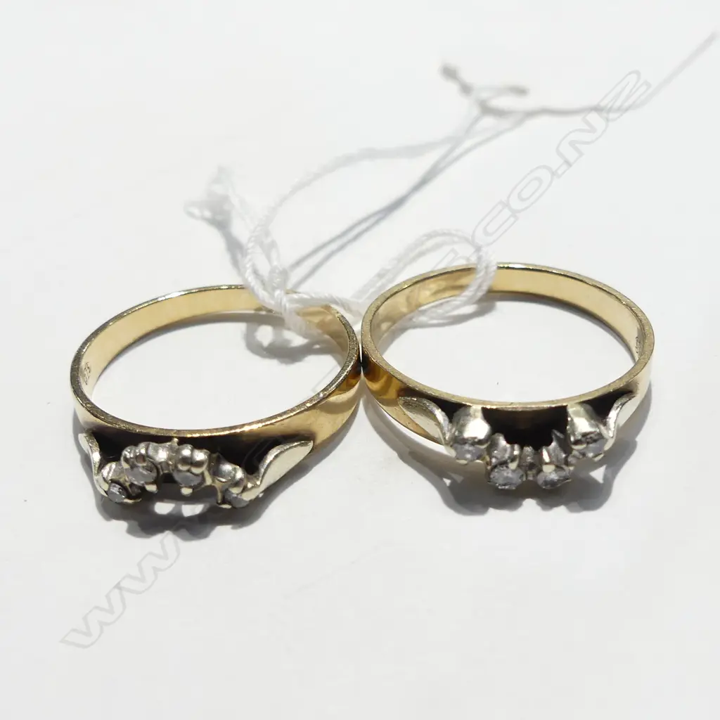 PR 9CT GOLD DIAMOND HALO RINGS 4.1GMS Image 1++