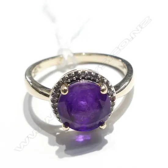 10K GOLD AMETHYST DRESS RING 3.09GMS