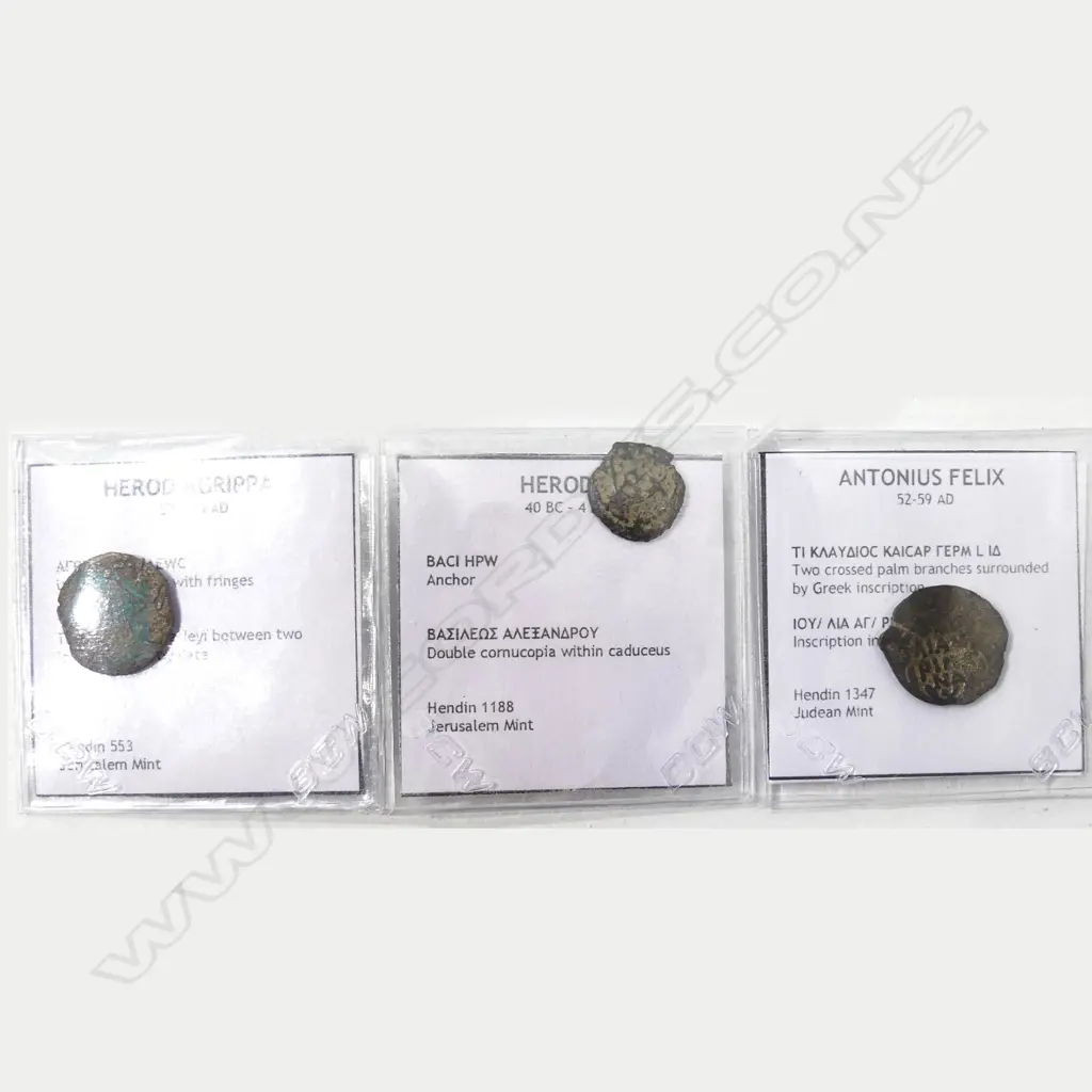 THREE ROMAN COINS - 3rd CENTURY A.D. Image 1++