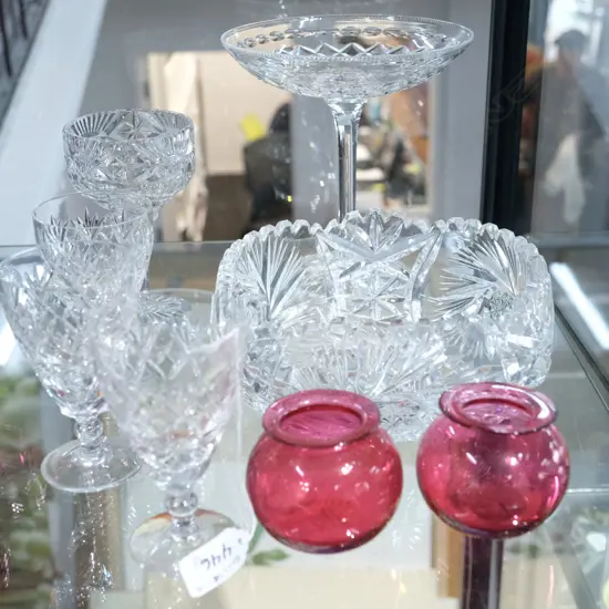 BOX ASST CRYSTAL + GLASSWARE - WEBB & CORBET / WALSH ETC