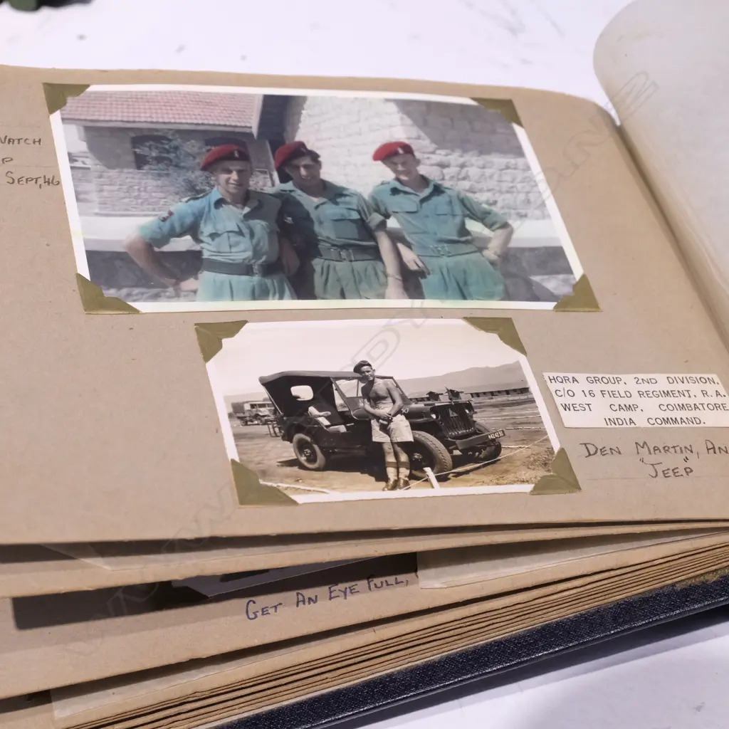 VINTAGE PERSONAL PHOTO ALBUM INCL. WWII PHOTOS W. 260MM Image 1++