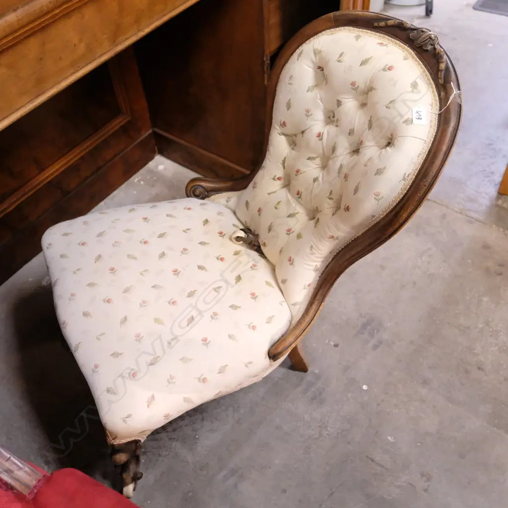 VICT SPOON BACK CHAIR Image 1++