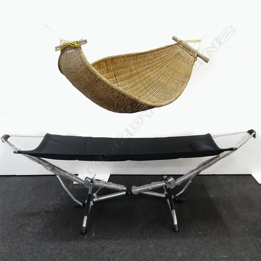 2 HAMMOCKS, FOLDING BL CANVAS & NATURAL WOVEN, CANVAS L. 2720MM Image 1++