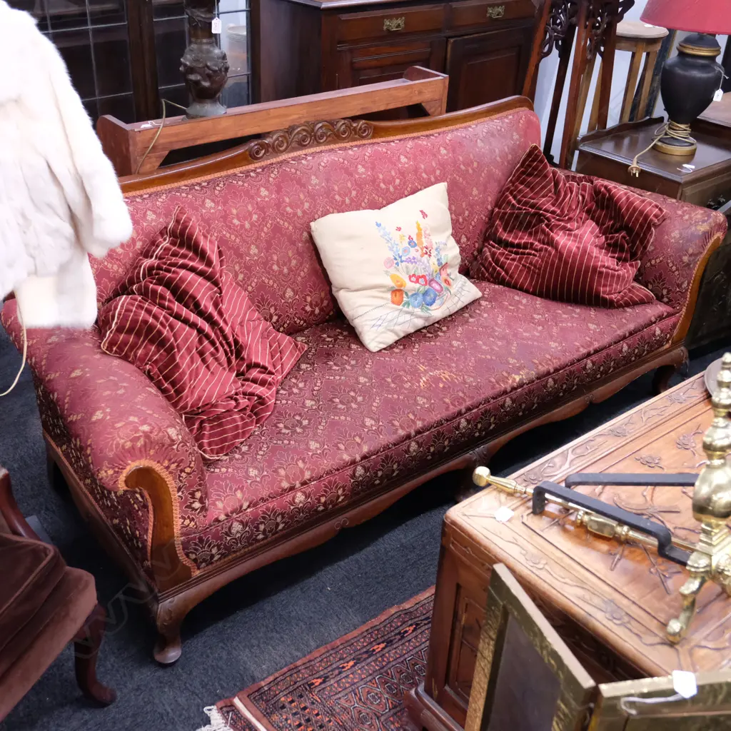 MAHOGANY FRAMED UPHOLSTERED COUCH W. 1830MM Image 1++
