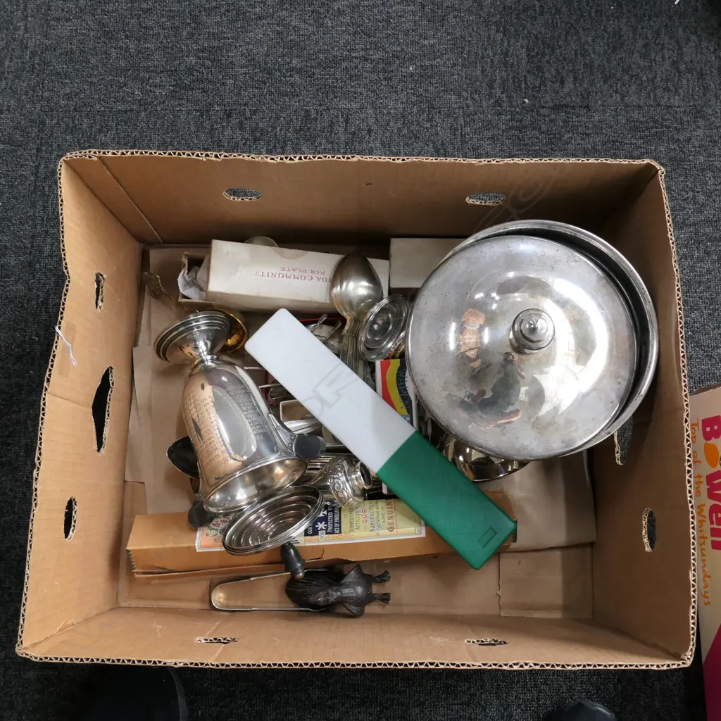 LOT EP CUTLERY, GOLFING TROPHY ETC Image 1++