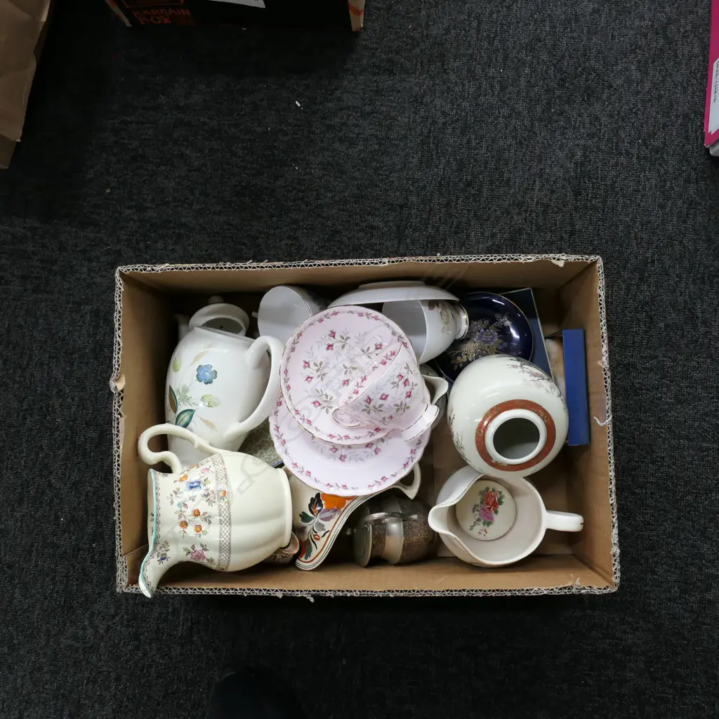 LOT ASST ENGLISH JUGS, PLATES, SATSUMA ETC Image 1++