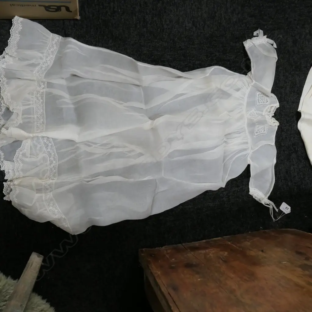 2 CHILD'S CHRISTENING GOWNS Image 1++