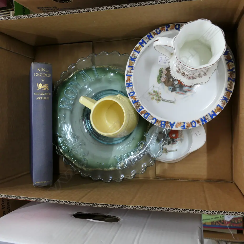 BOX OF ROYAL MEMORABILIA Image 1++