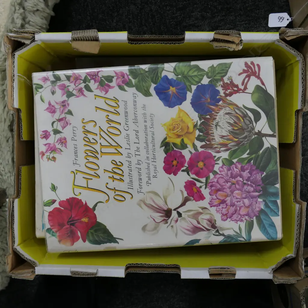 BOX ASST BOOKS BIRDS / FLOWERS ETC Image 1++