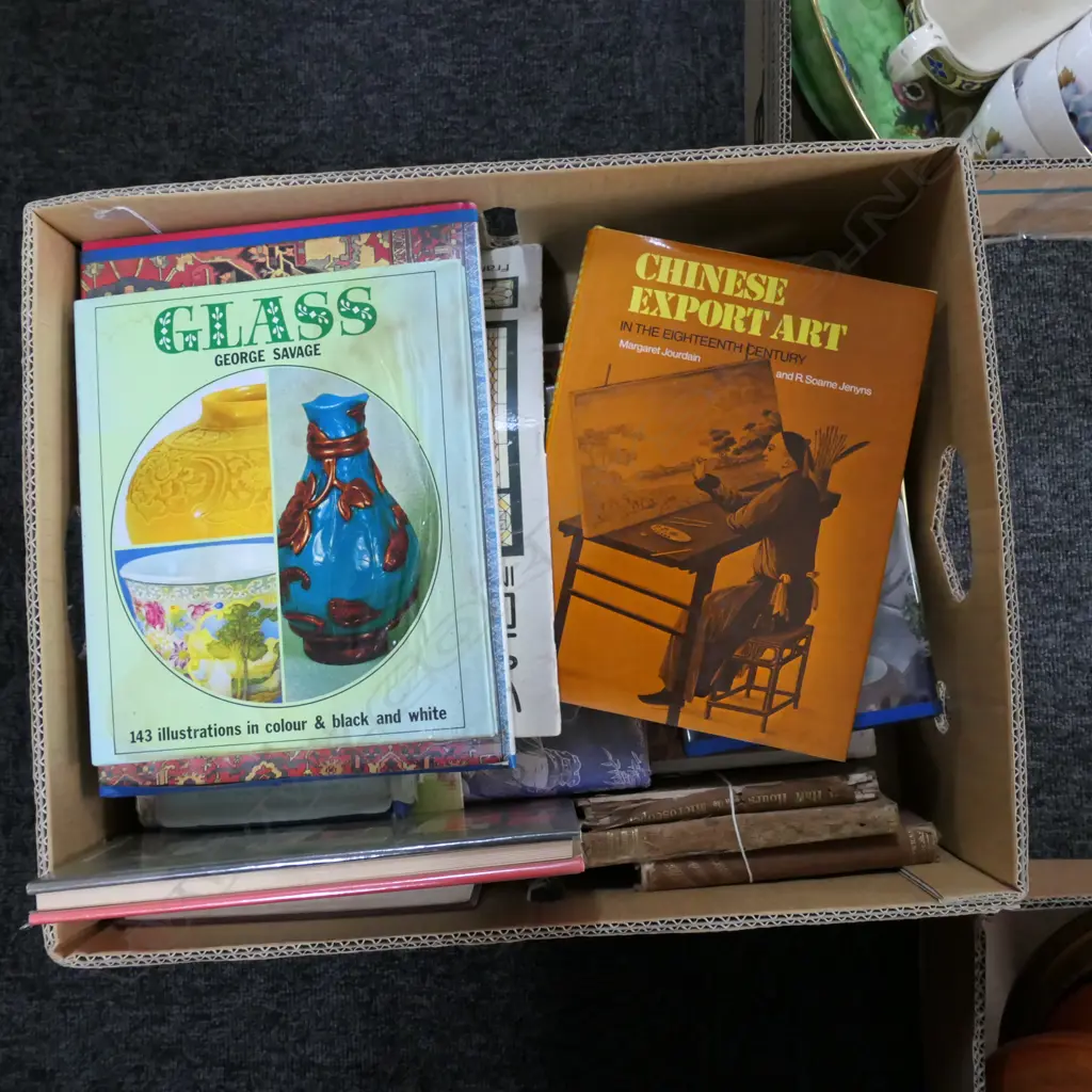 BOX ASST VINTAGE BOOKS INCL. GLASS / PORCELAIN / ANTIQUES Image 1++