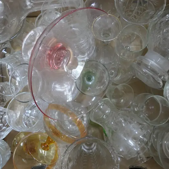 LARGE BOX STEMMED GLASSWARE / CRYSTAL, ETC