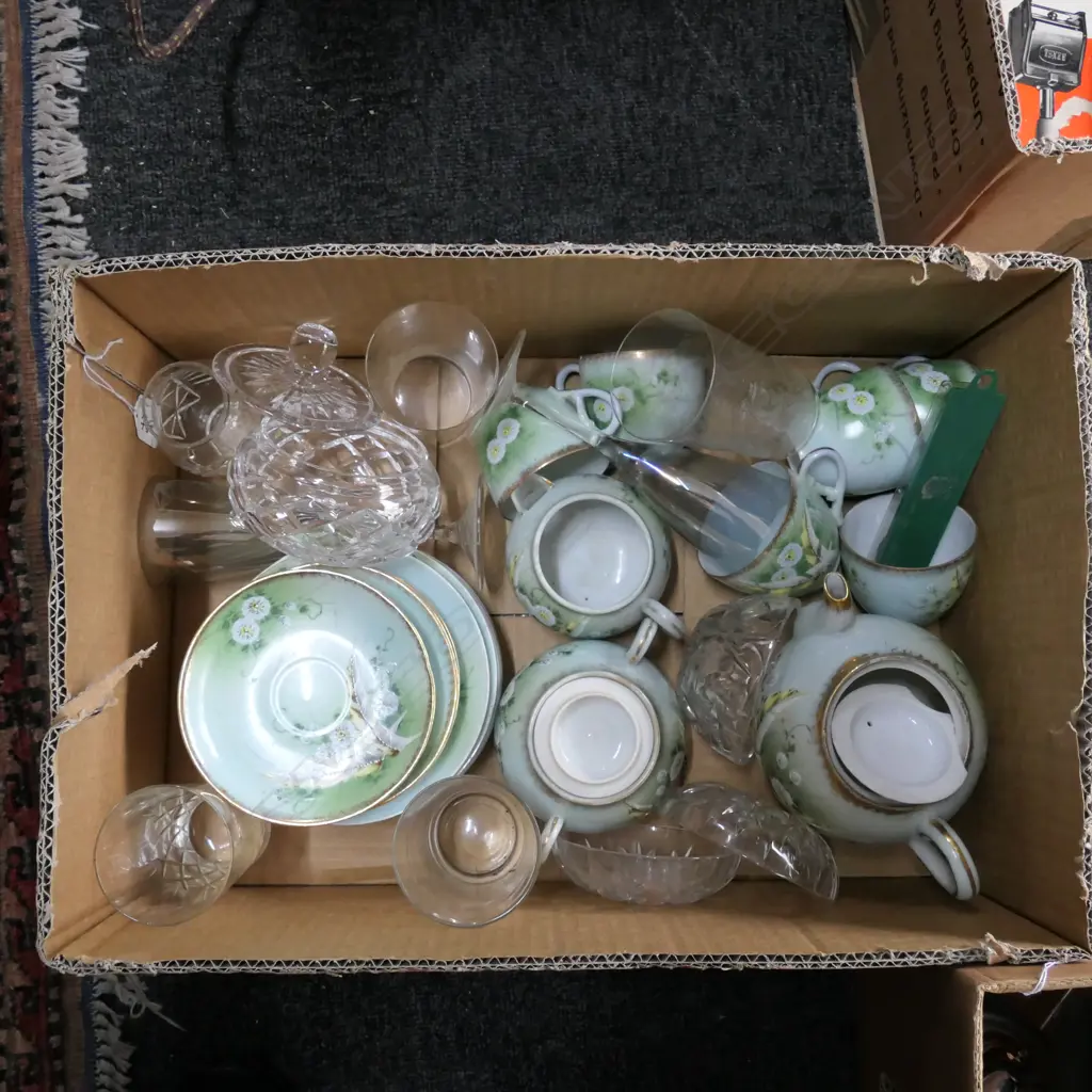 LOT ORIENTAL TEA SERVICE, GLASS ETC Image 1++