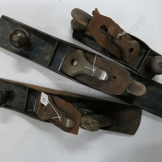 RECORD NO 5 1/2 + 7 PLANES + ONE OTHER