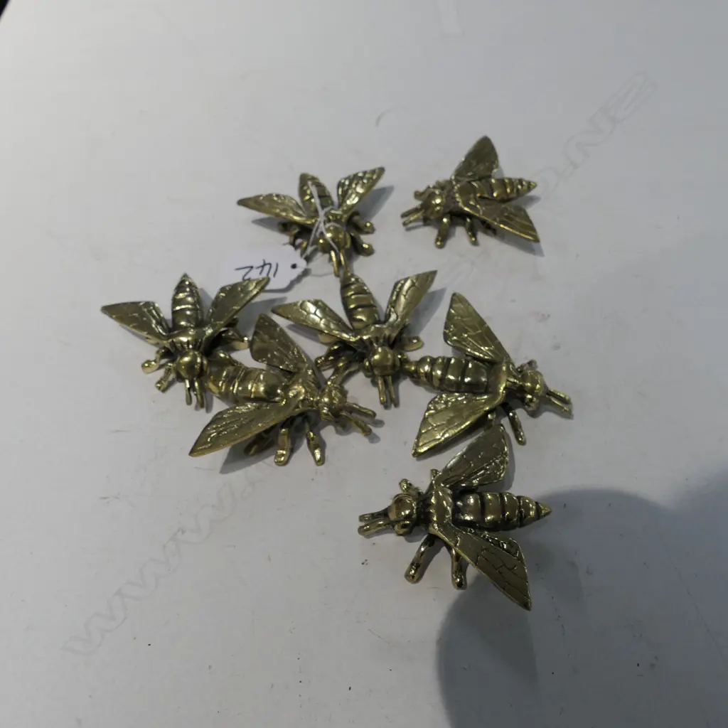 SEVEN ASST BRASS BEES Image 1++