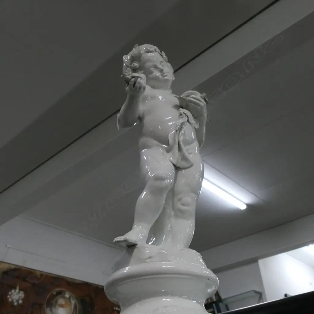 LARGE GARDEN CHERUB Image 1++