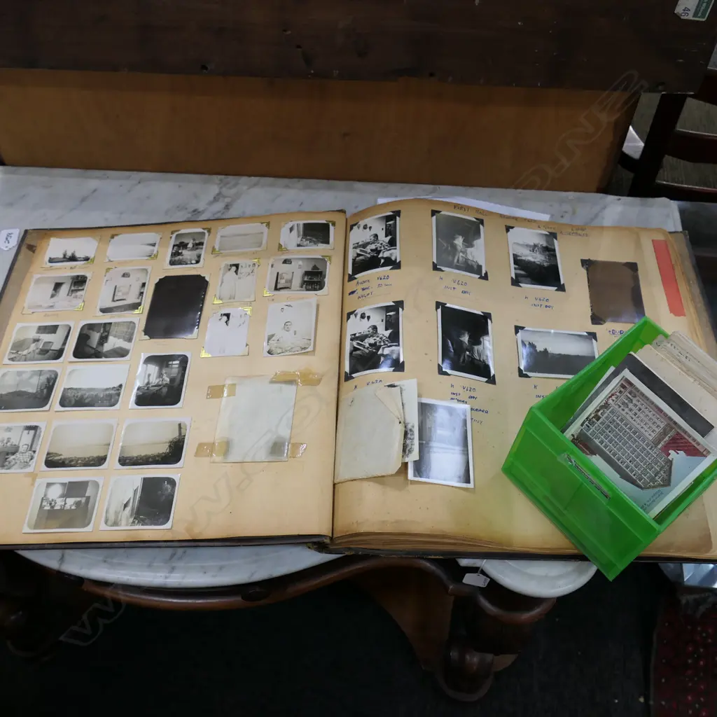 BOX VINTAGE POST CARDS / VINTAGE PHOTO ALBUM W. 425MM Image 1++